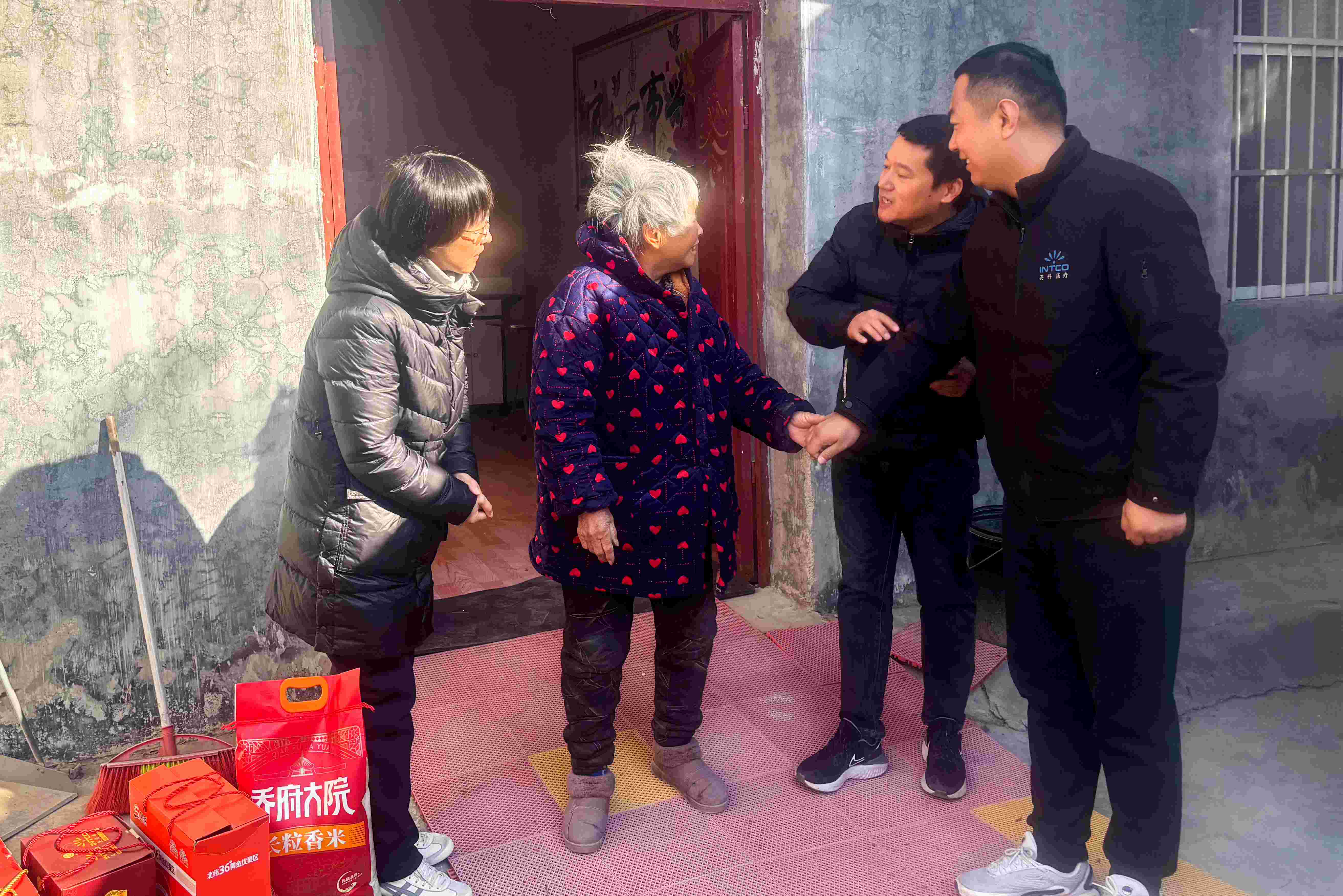 安徽ca88医疗开展春节走访慰问活动